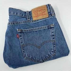 Levi’s Mens 505 Regular Fit Straight Medium Wash Size 38X30  Red‎ Tab